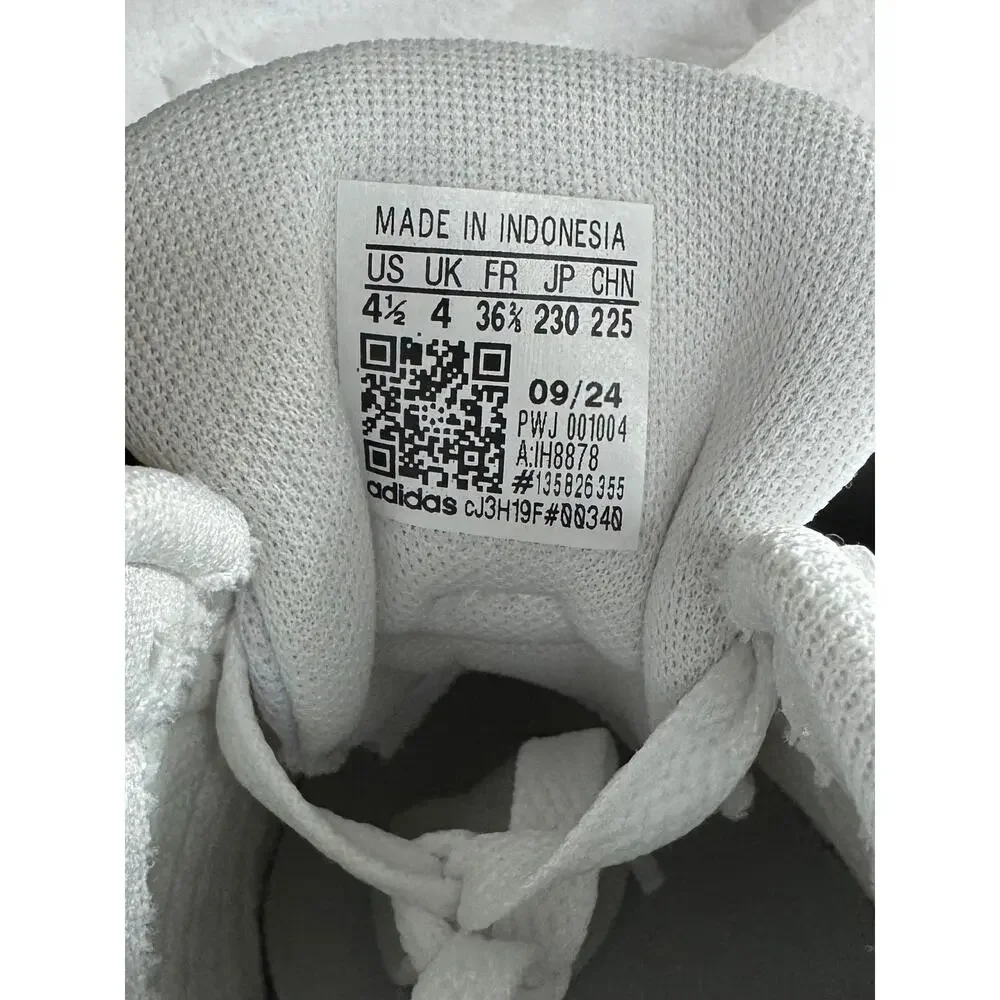 Adidas Breaknet 2.0 K White Gray Stripe Gum Sole Sneakers Youth 4.5 / Women’s 6